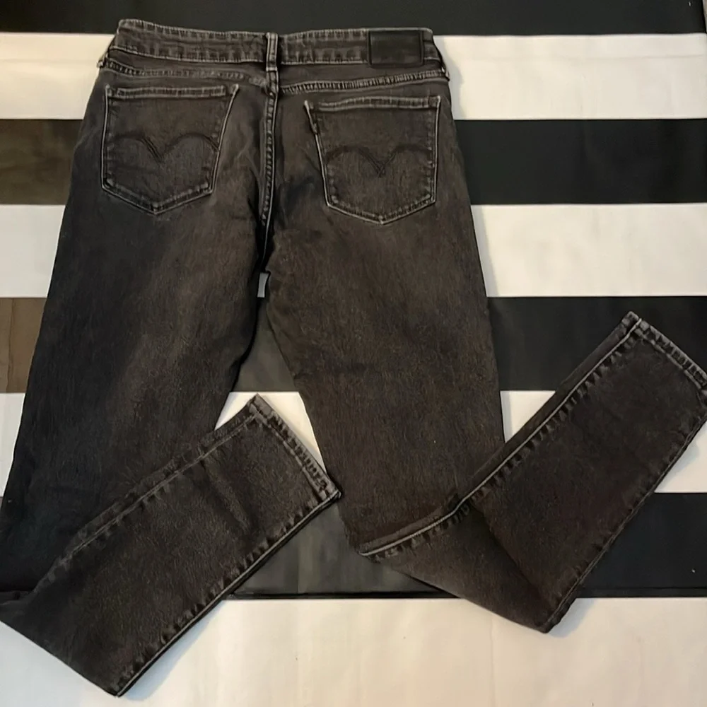 PREMIUM LEVIS 711 SKINNY LOWRISE MIDRISE